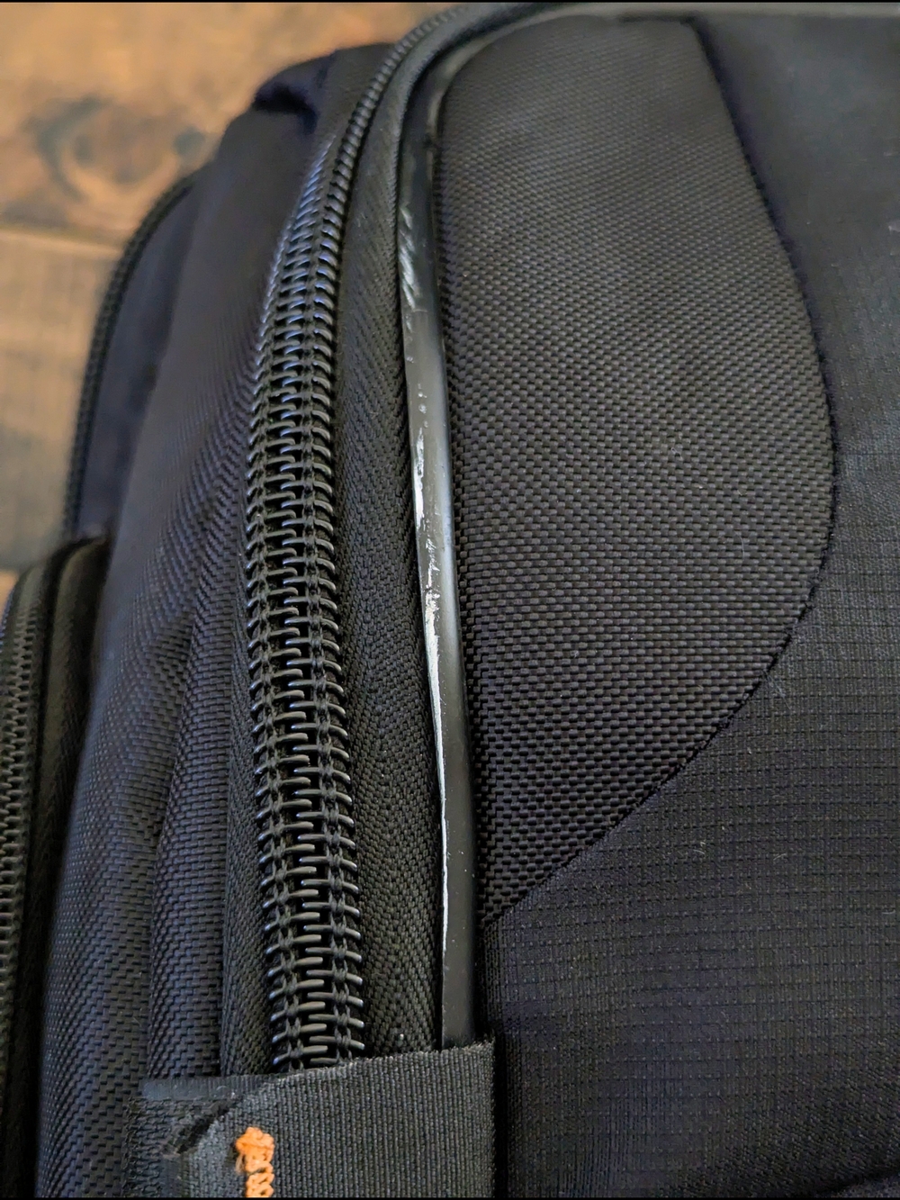 Case Logic SLRC-206 SLR Camera and 15.4-Inch Laptop Backpack -Black - Picture 11 of 16